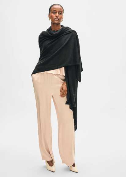White + Warren Cashmere Travel Wrap- Black