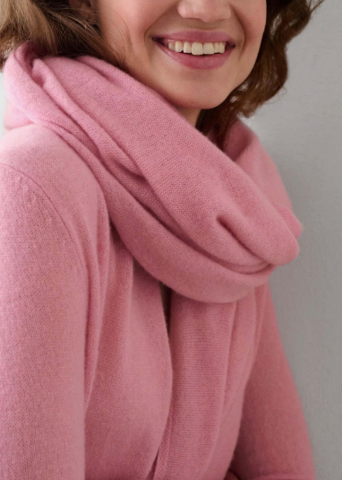White + Warren Cashmere Travel Wrap- Carnation Pink