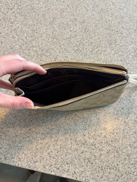 Pre-Loved Coach Cream Monogram Clutch