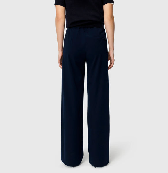 MAC Christy Pant