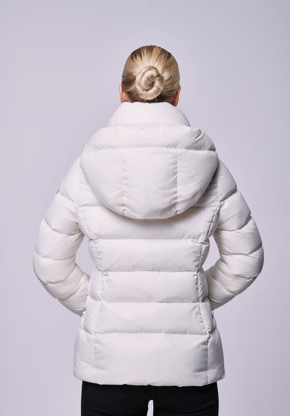 EIRA | WHITE & BLACK