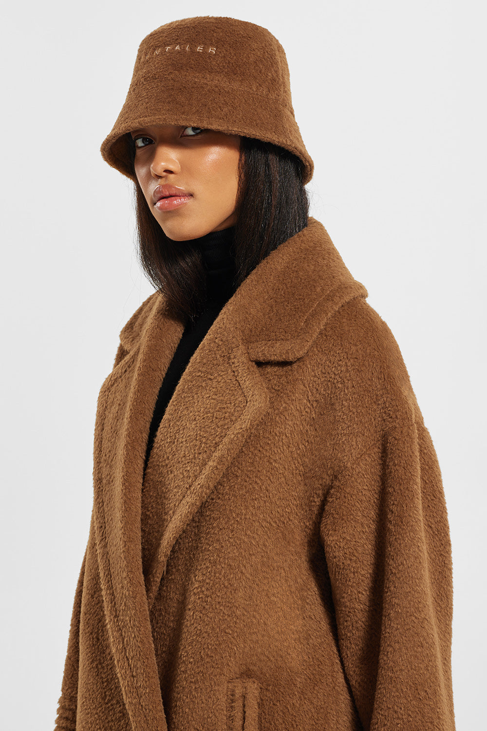 SENTALER CARAMEL CAFÉ BOUCLÉ ALPACA BUCKET HAT